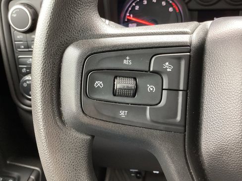 Used 2024 Chevrolet Silverado 1500 Custom image 6