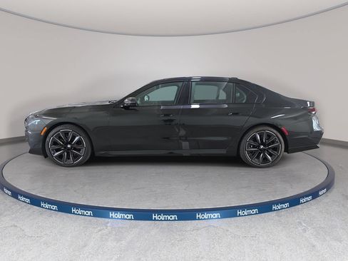 Certified 2024 BMW 740i w/ Premium Package 2 RWD image 9