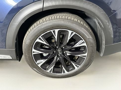 Used 2024 MAZDA CX-90 Plug-In Hybrid w/ Premium Pkg image 11