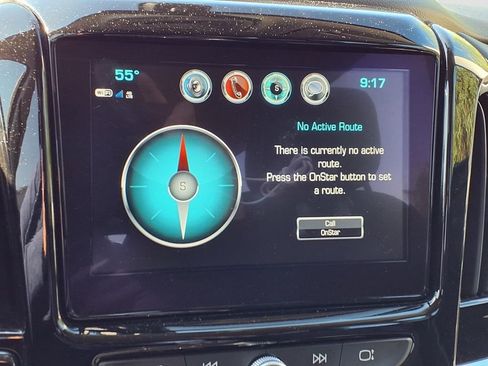 Used 2018 Chevrolet Traverse LT FWD image 16