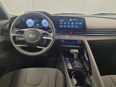 Used 2024 Hyundai Elantra SEL w/ Convenience Package FWD image 22