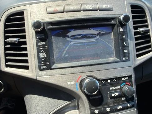 Used 2013 Toyota Venza XLE w/ Tow Prep Pkg FWD image 10