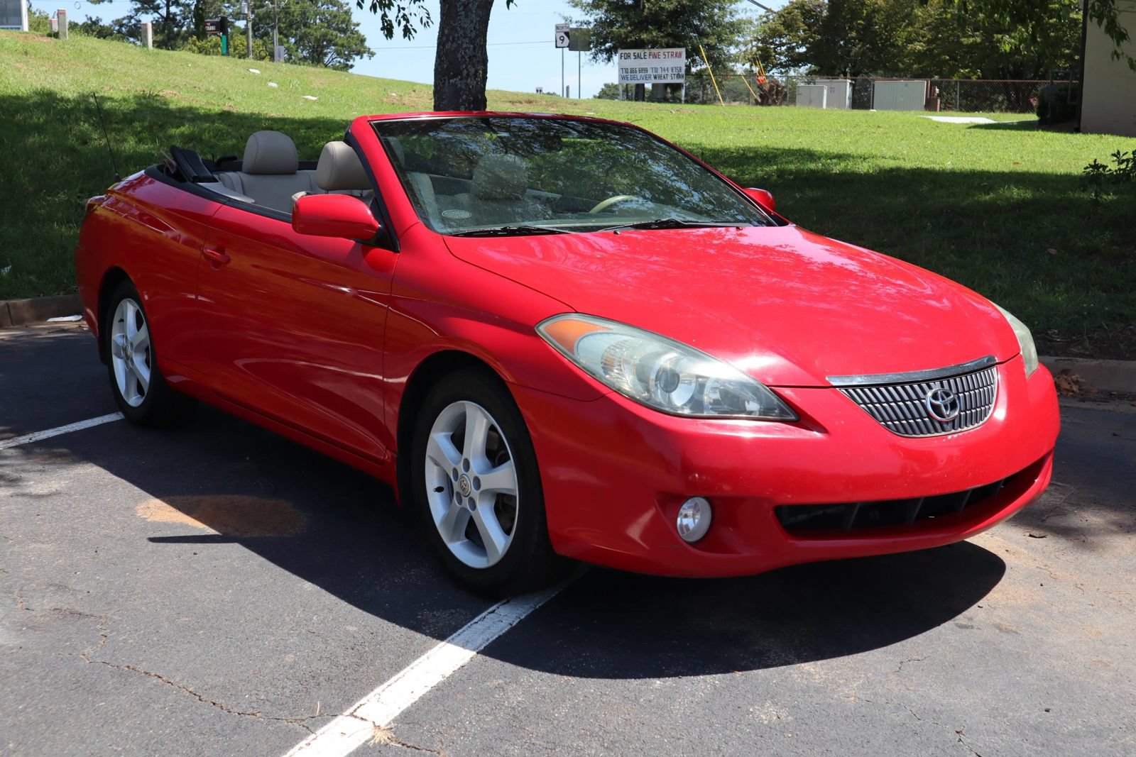 Used 2004 Toyota Solara SLE FWD image 4