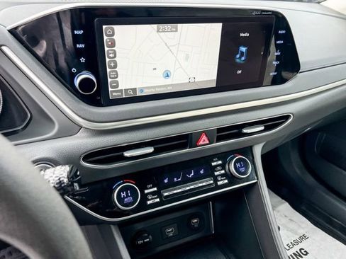 Used 2023 Hyundai Sonata SEL image 19