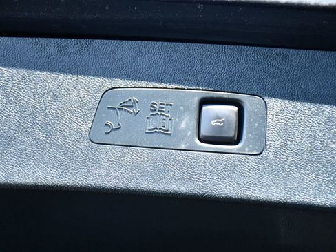 Used 2021 Lincoln Corsair Reserve w/ Equipment Group 201A image 20