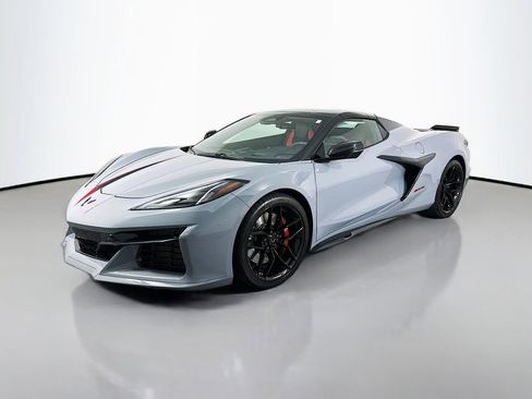 Used 2025 Chevrolet Corvette Z06 RWD image 1
