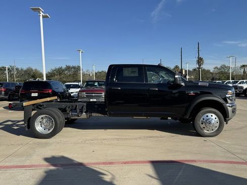 New 2025 RAM 4500 Tradesman image 3