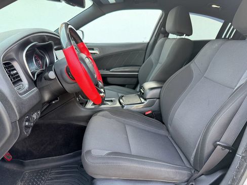 Used 2017 Dodge Charger SXT w/ Driver Confidence Group AWD/4WD image 12