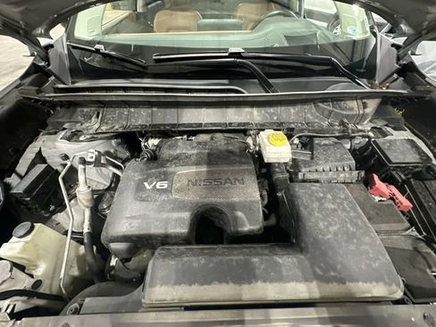 Used 2022 Nissan Pathfinder Platinum w/ Cargo Package AWD/4WD image 22