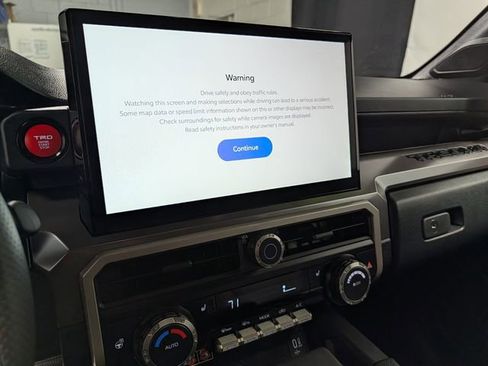 Used 2024 Toyota Tacoma TRD Sport image 24