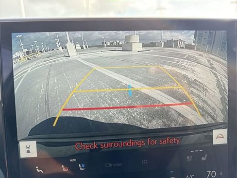 Used 2024 Lexus NX 250 FWD w/ Towing Package (2000 Lbs) image 17