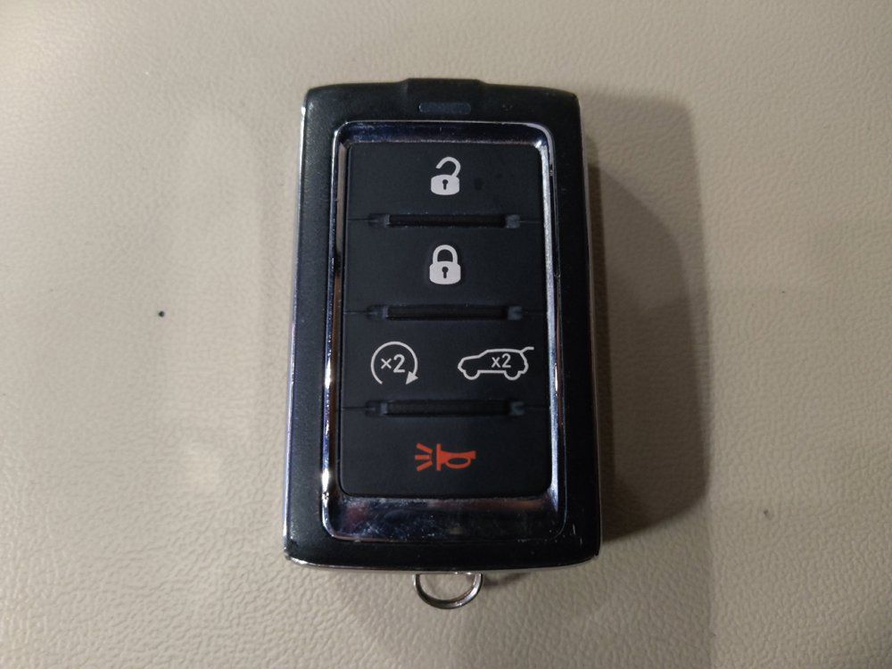 Used 2023 Jeep Grand Cherokee L Limited RWD image 32