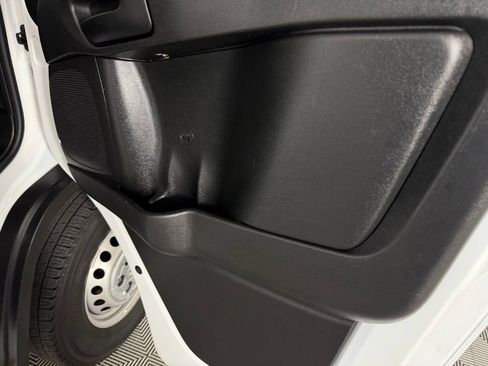 Used 2025 RAM ProMaster 2500 w/ Convenience Group FWD image 29