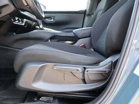 Certified 2025 Honda HR-V Sport image 31