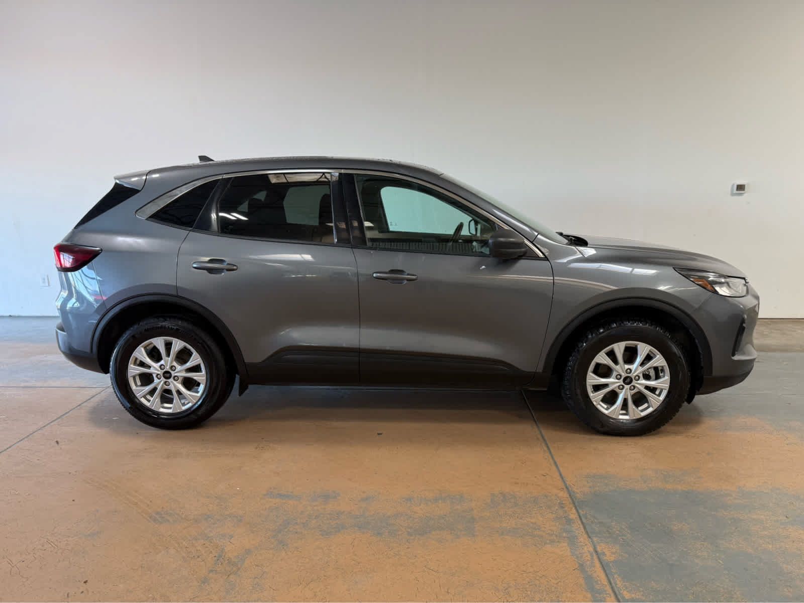Used 2024 Ford Escape Active AWD/4WD image 6