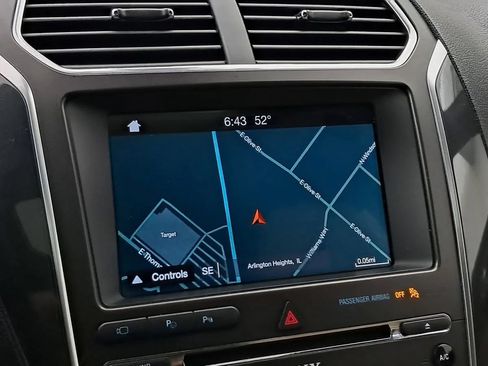 Used 2017 Ford Explorer Limited w/ Equipment Group 301A FWD image 15