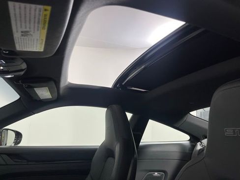 Used 2024 Porsche 911 Carrera T image 40