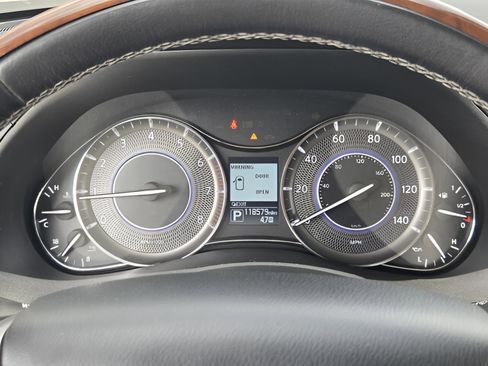 Used 2018 INFINITI QX80 2WD w/ Driver Assistance Package image 18