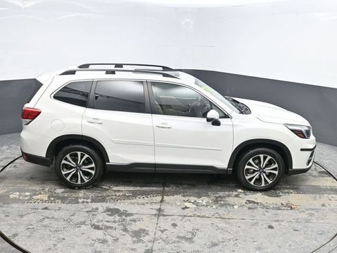 Used 2021 Subaru Forester Limited image 29