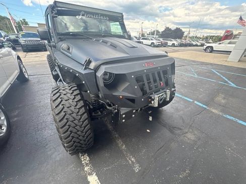 Used 2016 Jeep Wrangler Unlimited Sport w/ Quick Order Package 24S AWD/4WD image 9