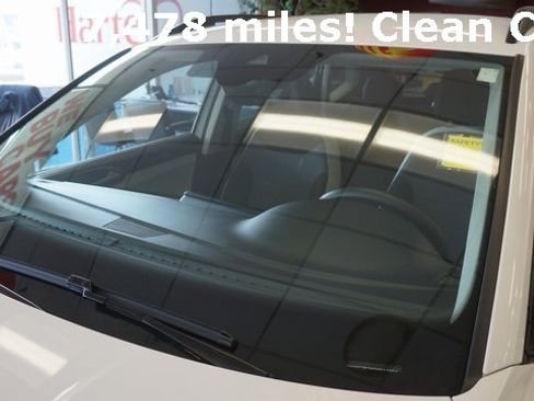 Certified 2025 Volkswagen Taos S image 91