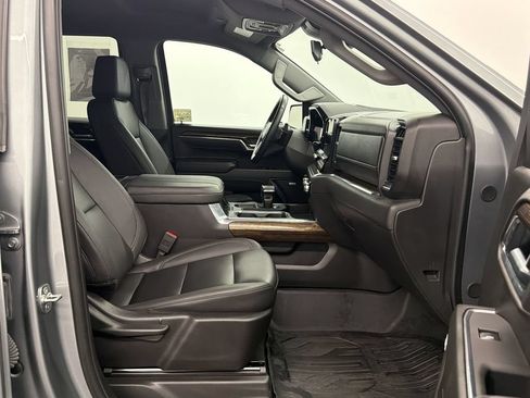 Used 2025 GMC Sierra 1500 Elevation w/ Elevation Premium Package AWD/4WD image 25