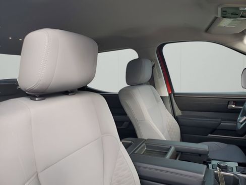 Used 2022 Toyota Tundra SR5 image 15