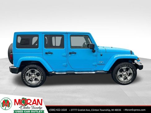 Used 2017 Jeep Wrangler Unlimited Sahara w/ Connectivity Group image 6