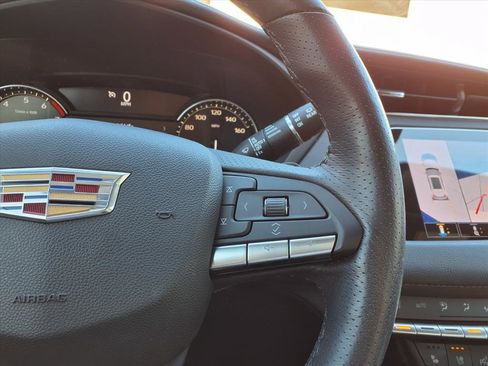 Used 2023 Cadillac XT4 Sport image 26