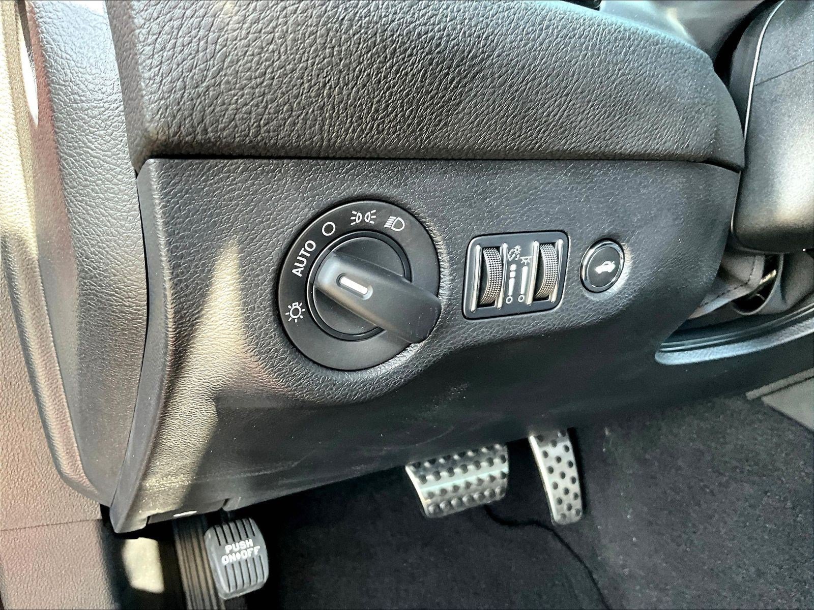 Used 2023 Dodge Challenger R/T RWD image 36