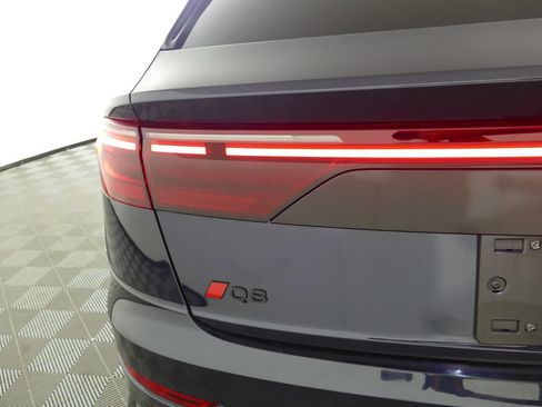 Used 2024 Audi Q8 Prestige AWD/4WD image 31