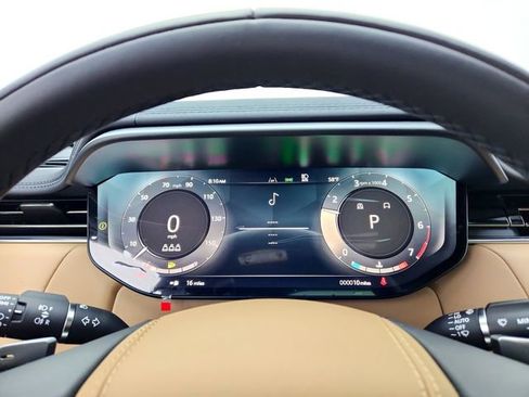 New 2026 Land Rover Range Rover Sport SE image 20