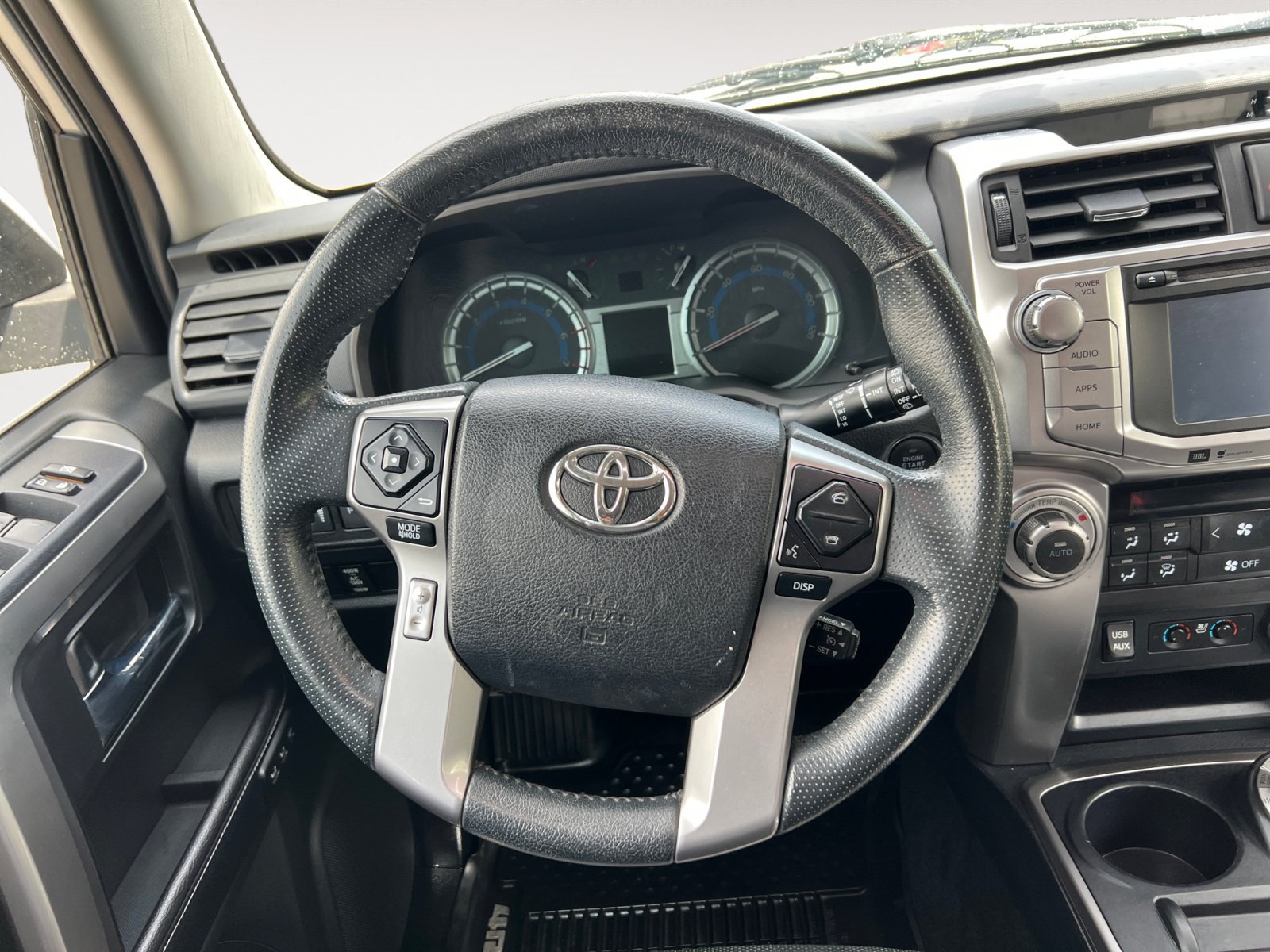 Used 2016 Toyota 4Runner Limited AWD/4WD image 12