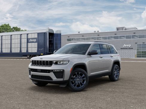 New 2026 Jeep Grand Cherokee Limited AWD/4WD image 1