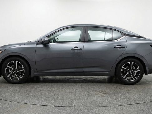 Used 2025 Nissan Sentra SV FWD image 4