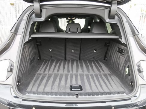 Used 2025 BMW iX xDrive50 w/ Premium Package image 22