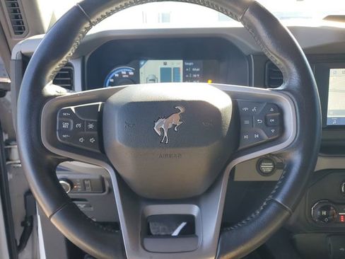 Used 2023 Ford Bronco Black Diamond image 23