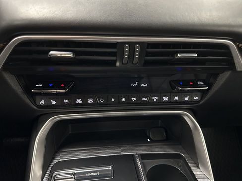 Certified 2024 MAZDA CX-90 Plug-In Hybrid w/ Premium Plus image 40