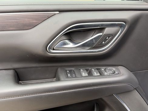 Used 2023 Chevrolet Tahoe LT w/ Luxury Package image 19