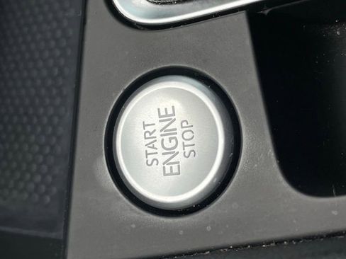 Used 2022 Volkswagen Jetta SE FWD image 21