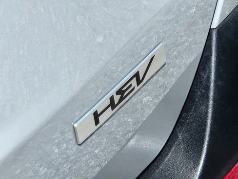 Used 2025 Kia Carnival EX FWD image 11