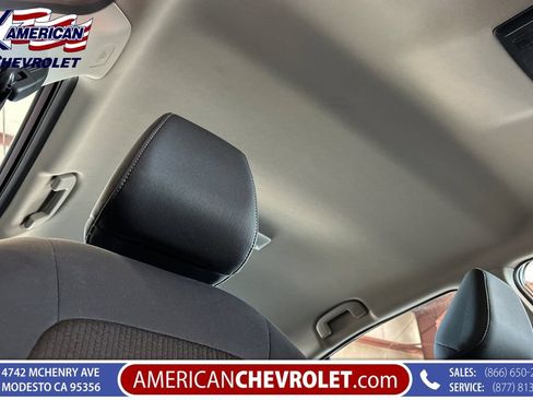 Used 2025 Nissan Altima 2.5 SV FWD image 21