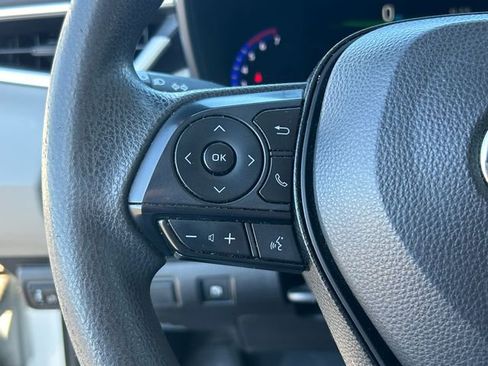 Used 2021 Toyota Corolla LE FWD image 18
