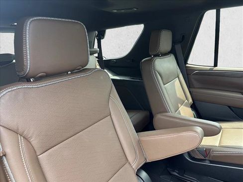 Used 2024 Chevrolet Tahoe High Country w/ Advanced Technology Package AWD/4WD image 25