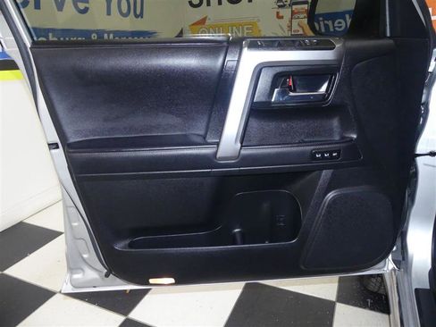 Used 2024 Toyota 4Runner Limited image 23