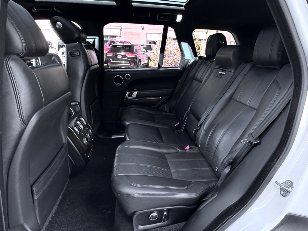 Used 2016 Land Rover Range Rover HSE AWD/4WD image 35