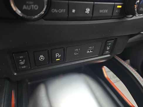 Used 2024 Nissan Frontier Pro-X w/ Pro Convenience Package RWD image 36