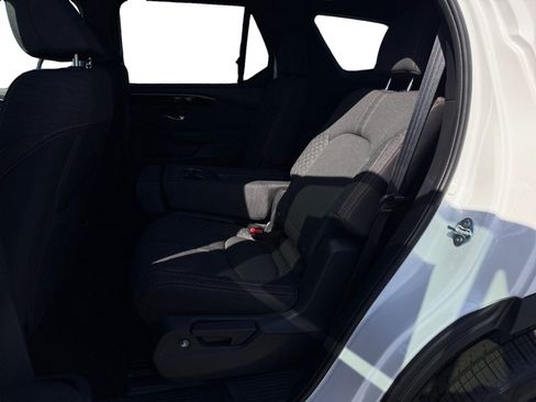 New 2026 Honda Pilot Sport image 16