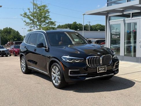 Used 2022 BMW X5 xDrive40i w/ Luxury Seating Package AWD/4WD image 1