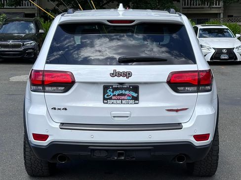 Used 2020 Jeep Grand Cherokee Trailhawk w/ Trailhawk Luxury Group AWD/4WD image 11
